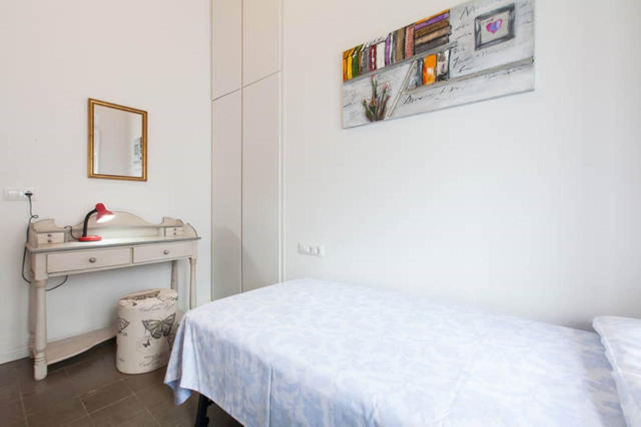Apartamentos Rg Arenal Севилья Номер фото